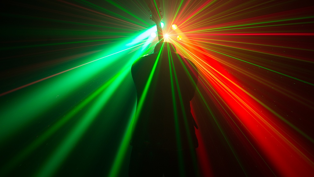 CHAUVET Helicopter Q6
